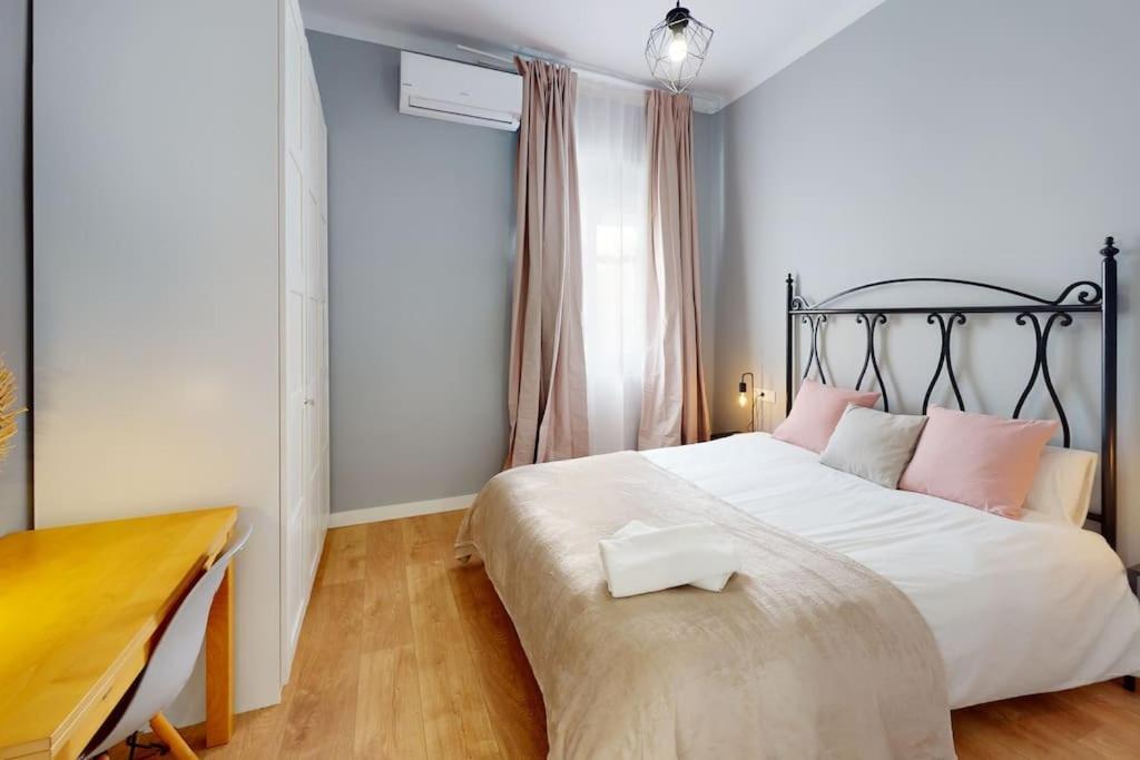 말라가 Bright Flat Rosaleda 아파트 외부 사진